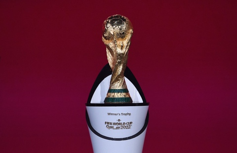 Chiếc cúp vô địch World Cup chứa 5 kg vàng, trị giá hàng tỷ đồng.