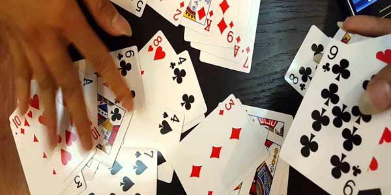 Cách dễ nhất để chơi 4 lá bài Cách Chơi Tú Lơ Khơ Cực Kì đơn Giản Nhất